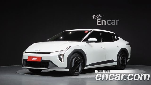 Kia EV4 Standard 2WD, 2025