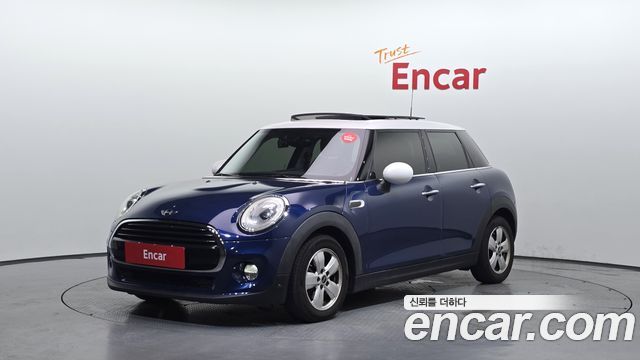 Mini Cooper 5Door Standard, 2018