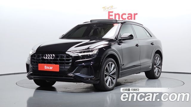 Audi Q8 55 TFSI Quattro Premium, 2021