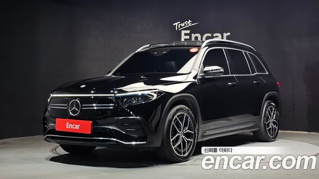 Mercedes-Benz EQB EQB300 4MATIC AMG Line, 2023