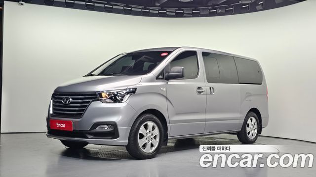 Hyundai Starex Wagon 12-Seater, 2020