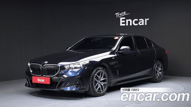 BMW 5-Series 520i M Sport, 2024