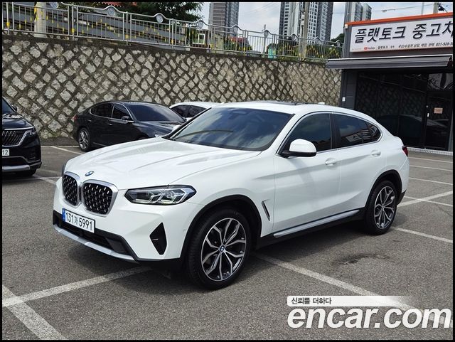 BMW X4 xDrive20i xLine, 2025