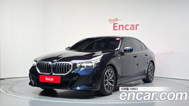 BMW 5-Series 520i M Sport, 2025