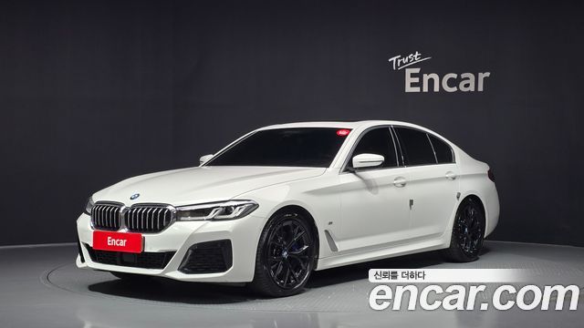 BMW 5-Series 530i xDrive M Sport Package, 2021