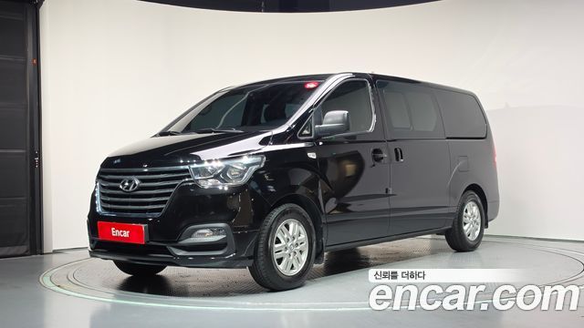 Hyundai Starex Van 5-Seater, 2020