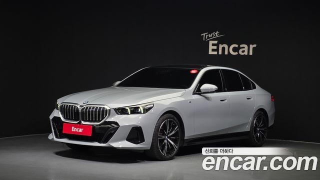 BMW 5-Series 530i xDrive M Sport, 2024