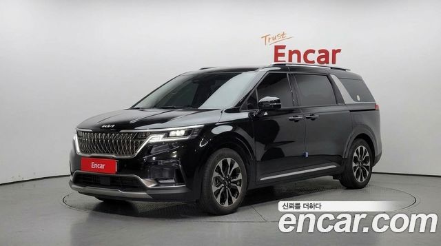 Kia Canival Gasoline 7-Seater Outdoor, 2022