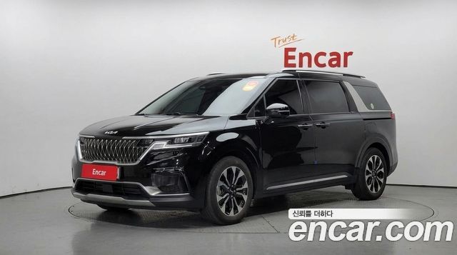 Kia Canival Gasoline 7-Seater Outdoor, 2022