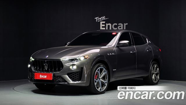 Maserati Levante 3.0 AWD GranSport, 2021