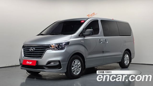 Hyundai Starex Van 5-Seater, 2019
