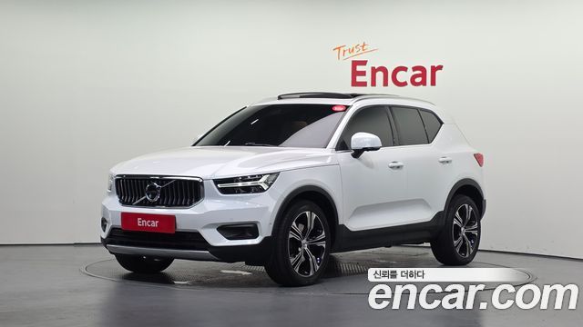 Volvo XC40 B4 Inscription, 2021