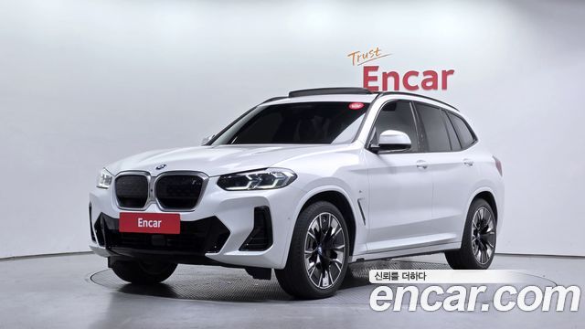 BMW iX3 M Sports, 2024
