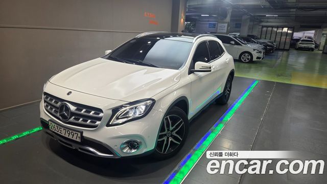 Mercedes-Benz GLA-Class GLA220 Premium, 2019