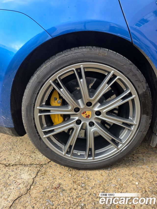 Porsche Panamera 4.0 Turbo S E-Hybrid, 2018