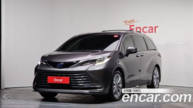 Toyota Sienna 2.5 Hybrid 2WD, 2021