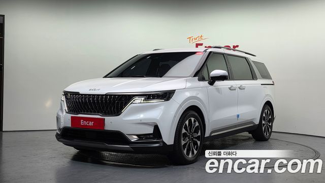 Kia Canival 9-Seater Signature, 2023