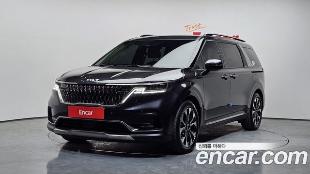 Kia Canival Gasoline 7-Seater Signature, 2023