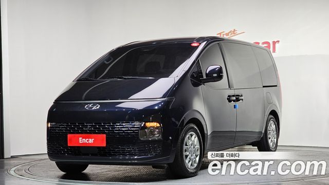 Hyundai Staria 4WD Tourer 9-Seater, 2023