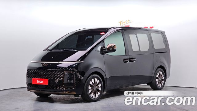 Hyundai Staria L3.5 Lounge 9-Seater, 2023