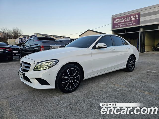 Mercedes-Benz C-Class C200, 2020