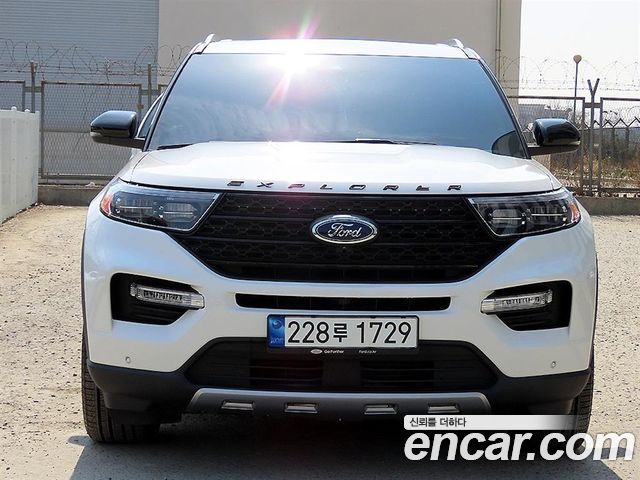 Ford Explorer 3.3 Hybrid, 2022