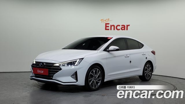 Hyundai AVANTE 1.6, 2020