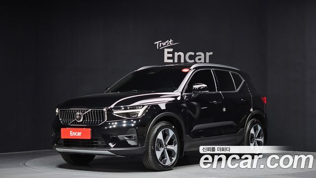 Volvo XC40 B4 Ultimate Bright, 2024