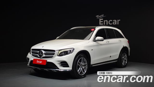 Mercedes-Benz GLC-Class GLC350e 4MATIC AMG Line, 2018