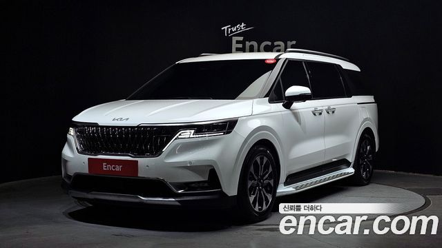 Kia Canival 9-Seater Signature, 2022