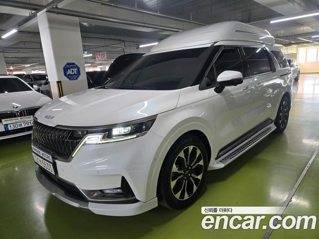 Kia Canival Gasoline 9-Seater Hi-Limousine, 2023