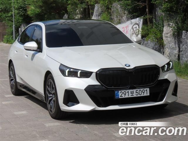 BMW 5-Series 520i Special Edition, 2025