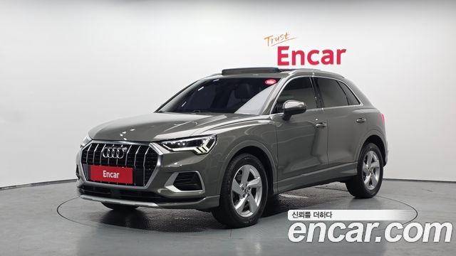 Audi Q3 35 TDI Premium, 2020