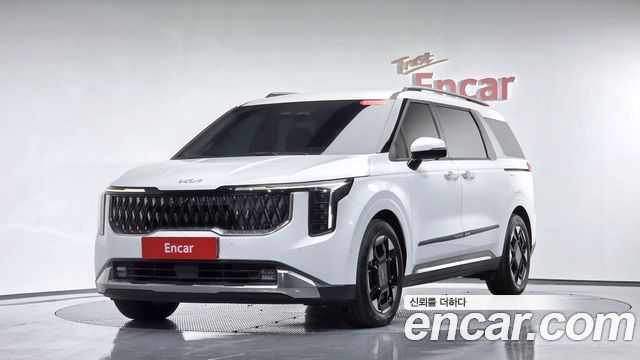 Kia Canival 9-Seater Signature, 2024