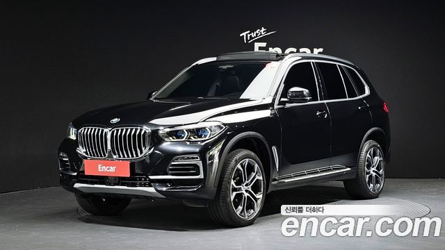 BMW X5 xDrive 40i xLine, 2021