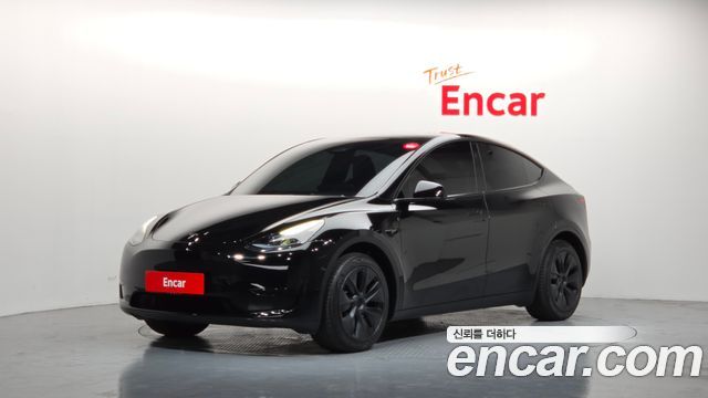 Tesla Model Y RWD, 2024