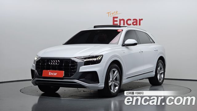 Audi Q8 45 TDI Quattro Premium, 2021