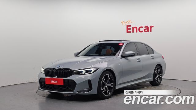 BMW 3-Series 320i M Sport, 2025