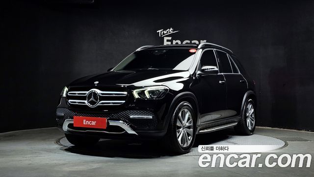 Mercedes-Benz GLE-Class GLE300d 4MATIC, 2021