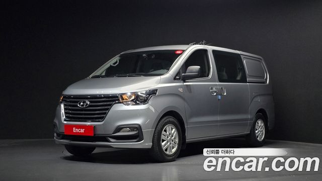 Hyundai Starex Van 5-Seater, 2020