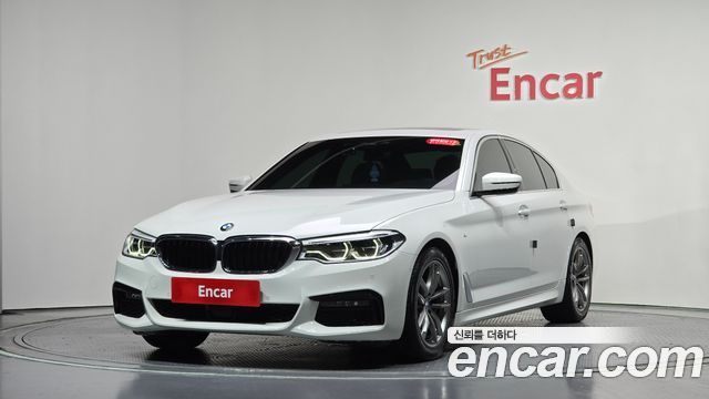 BMW 5-Series 520i M Sport, 2020
