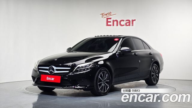 Mercedes-Benz C-Class C200, 2020