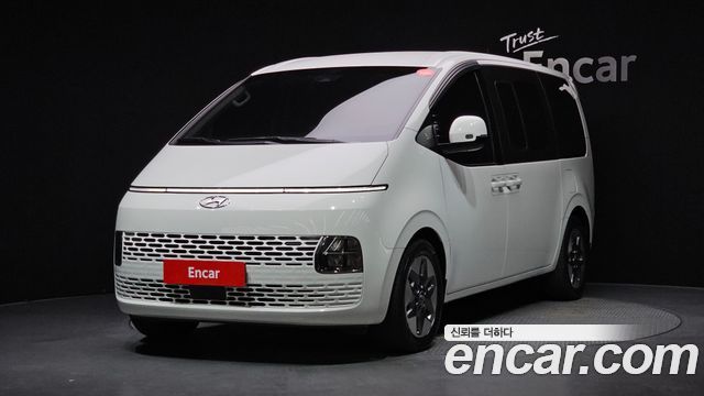 Hyundai Staria Tourer 9-Seater, 2022