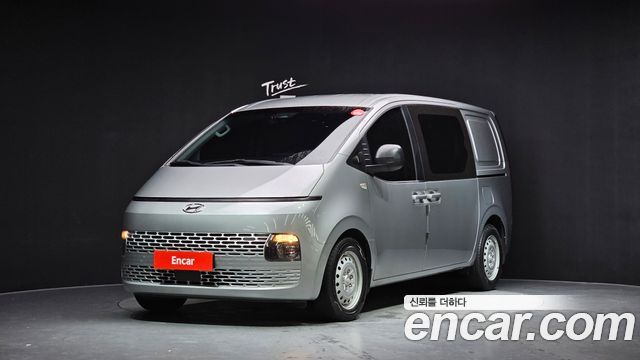 Hyundai Staria Cargo 5-Seater, 2022
