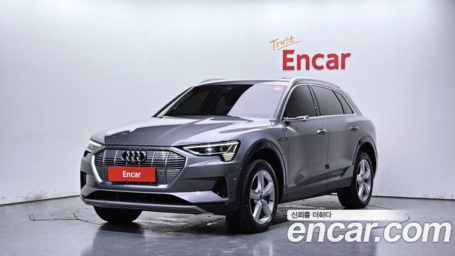 Audi e-tron 50 Quattro, 2021