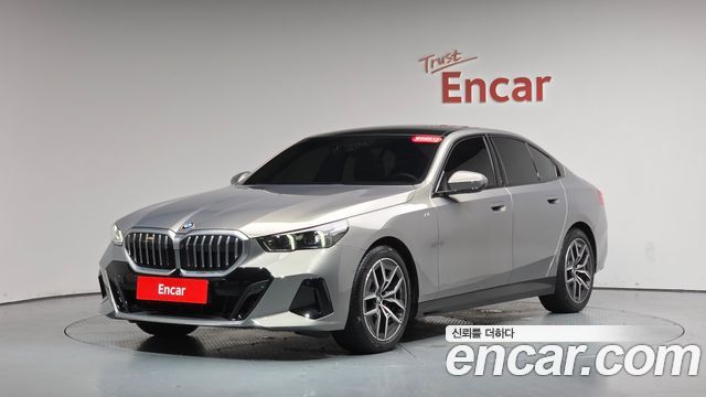 BMW 5-Series 520i M Sport, 2025