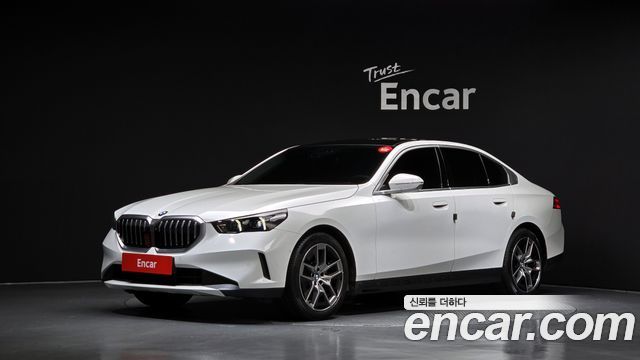 BMW 5-Series 523d, 2024