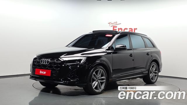 Audi Q7 55 TFSI Quattro Premium, 2025