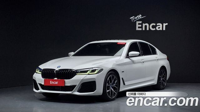 BMW 5-Series 530e M Sport, 2021