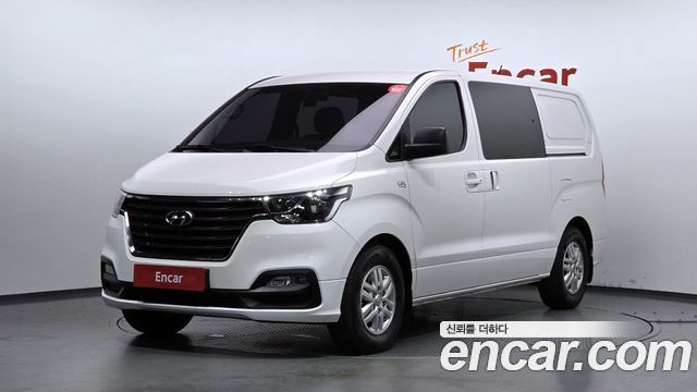 Hyundai Starex Van 5-Seater, 2018